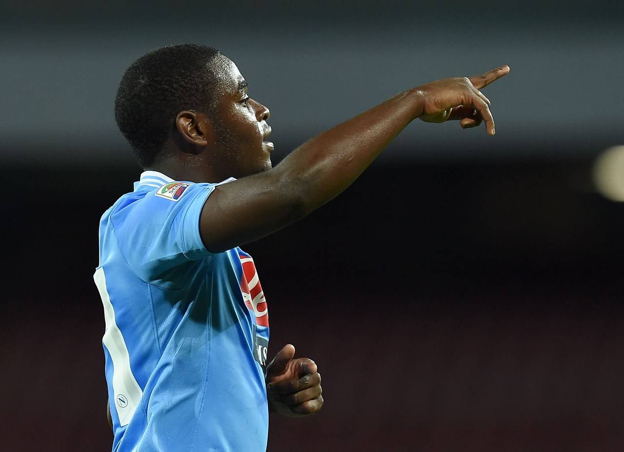 关于那不勒斯客场-逆转维罗纳继续保持不败的信息