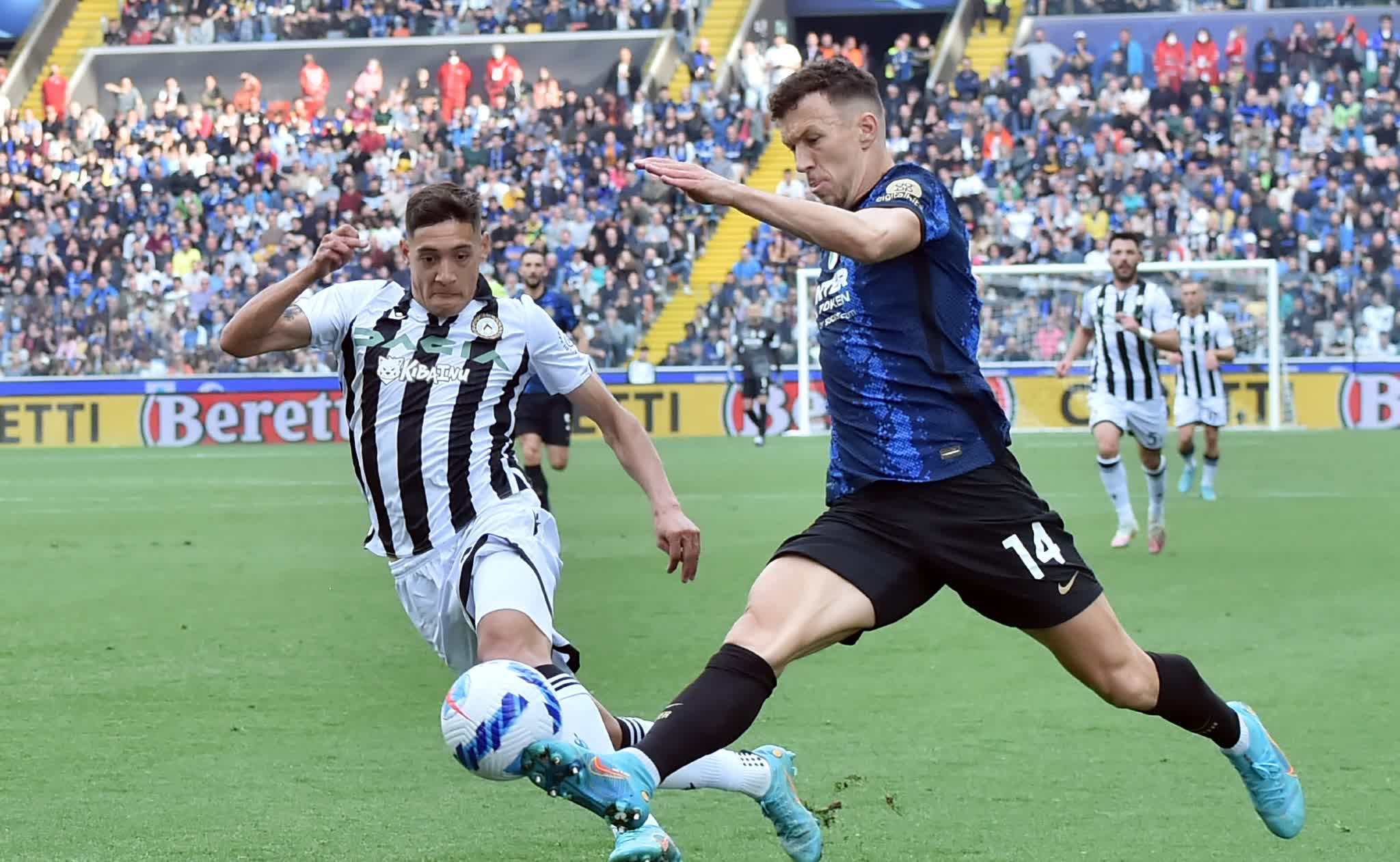 关于意大利对阵北马其顿，备受期待的对决即将揭开序幕的信息