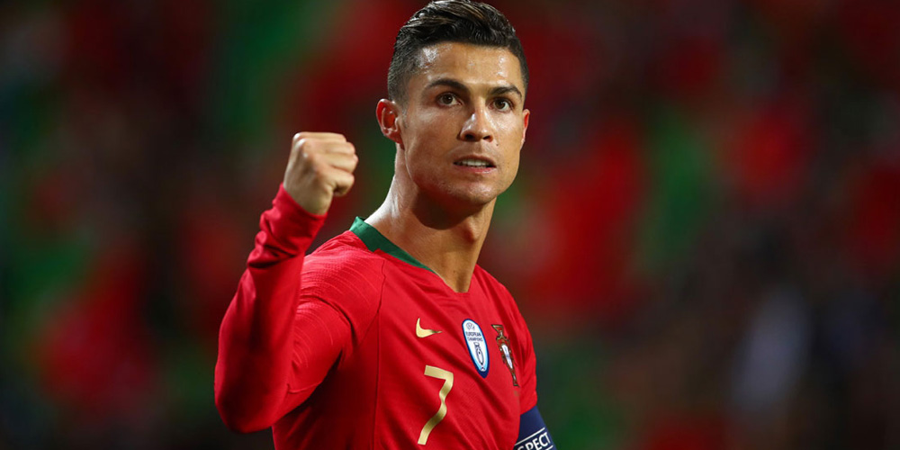 包含那不勒斯再度上演帽子戏法，波尔图后防线成筛子！的词条