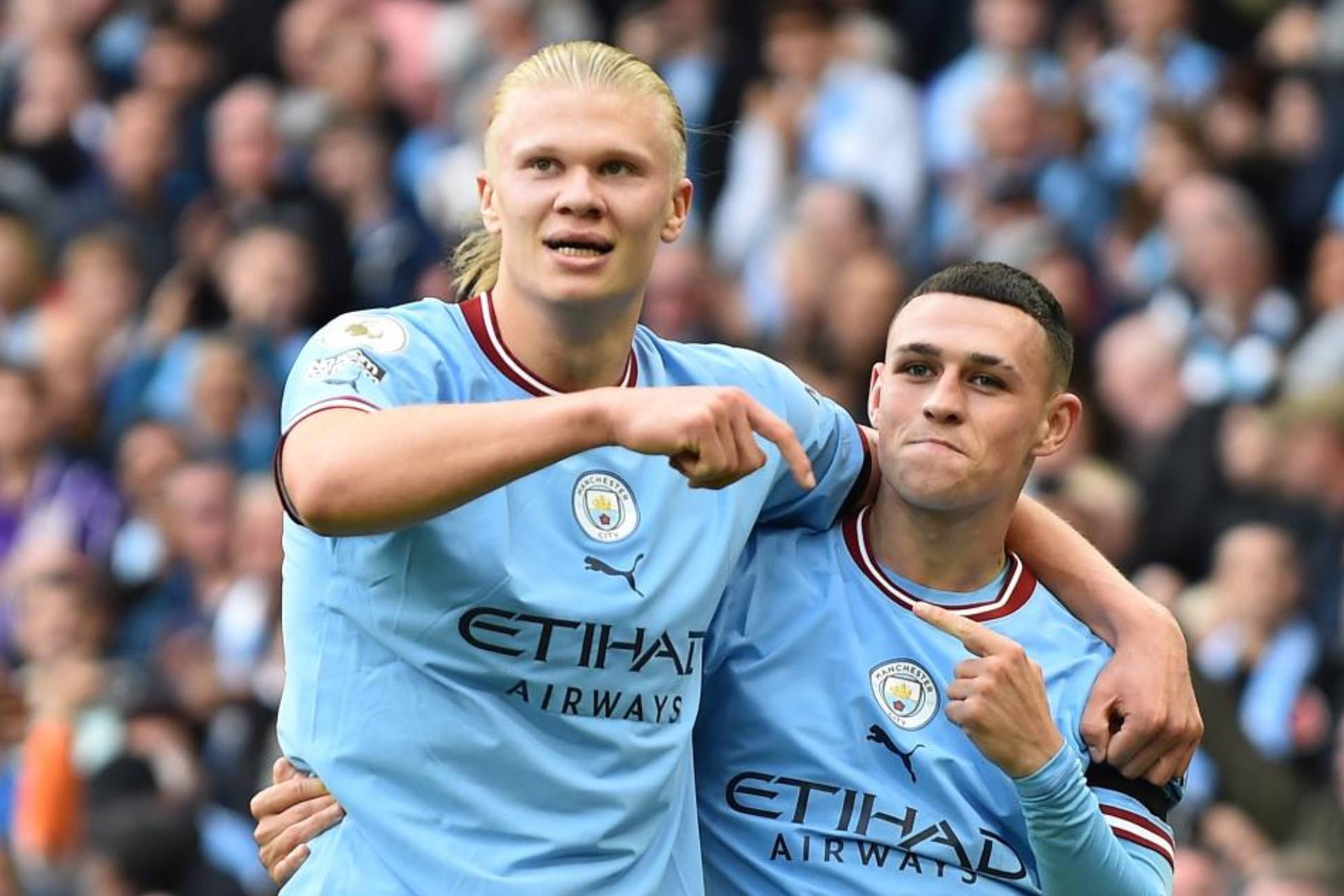 包含阿森纳今日表现抢眼，尤文图斯整场无解，教练赛后亲自拥抱的词条